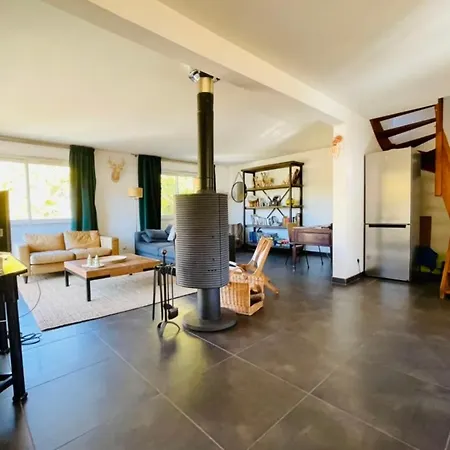 Apartment Large Chalet With Terrace And View In Briancon (Hautes-Alpes)
